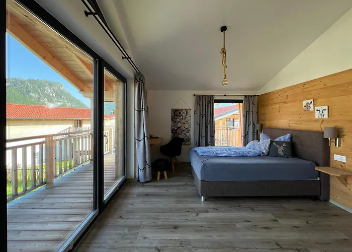 Charivari Feriehus *